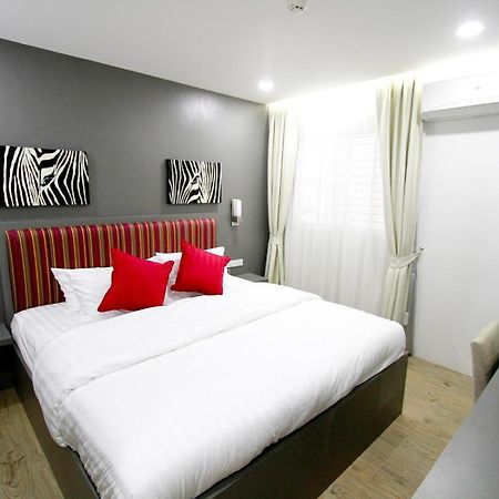 Zen Hotel Sukhumvit 20 Bangkok Exterior photo